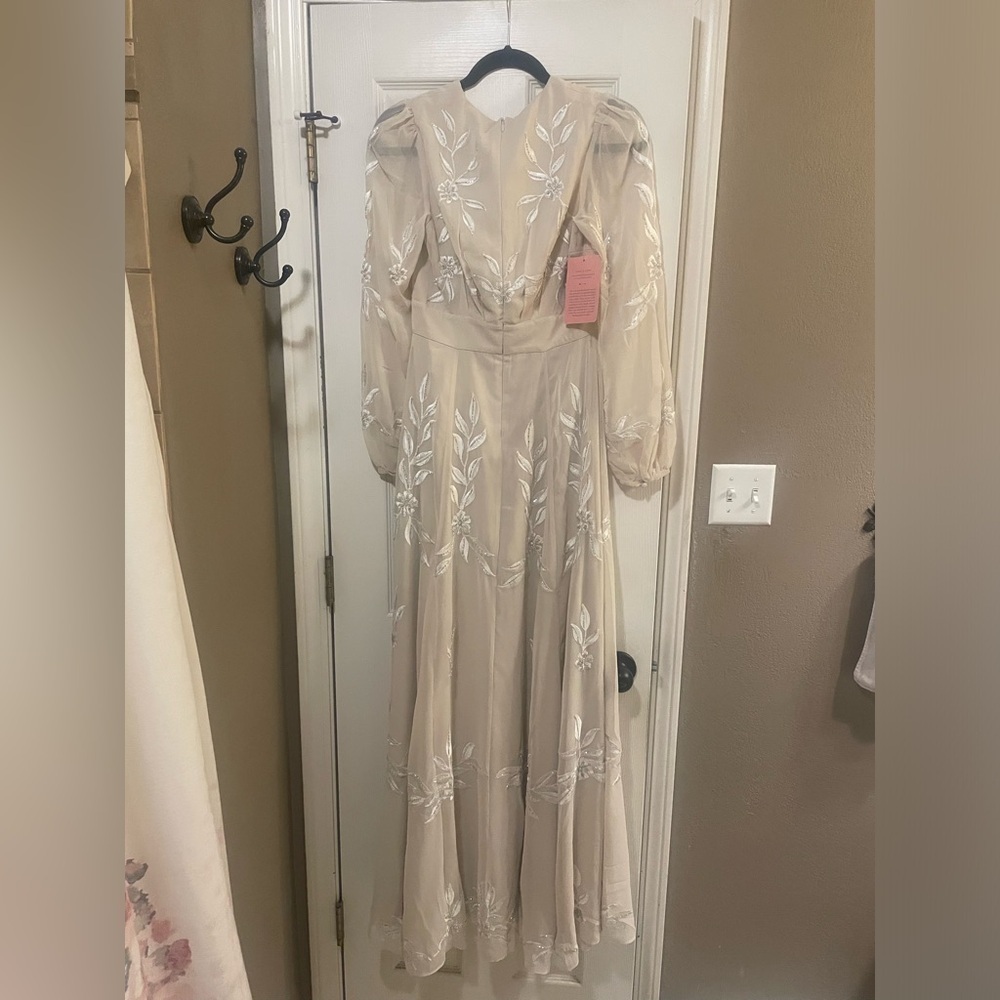 Anthropologie BHLDN Belize Embroidered A-Line Long Sleeve V-Neck Gown Size 4 NWT - Picture 8 of 9